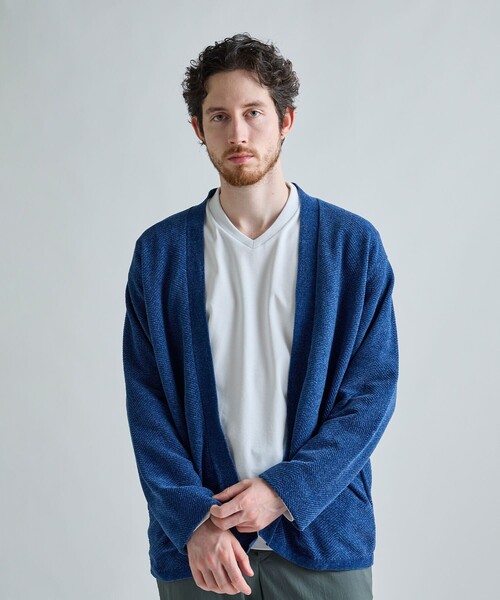 MEN'S BIGI(メンズビギ)の「モールヘリンボン ボタンレスカーディガン(カーディガン/ボレロ・メンズ・パープル/ブルー/ブラック・03/02)」の20枚目の写真