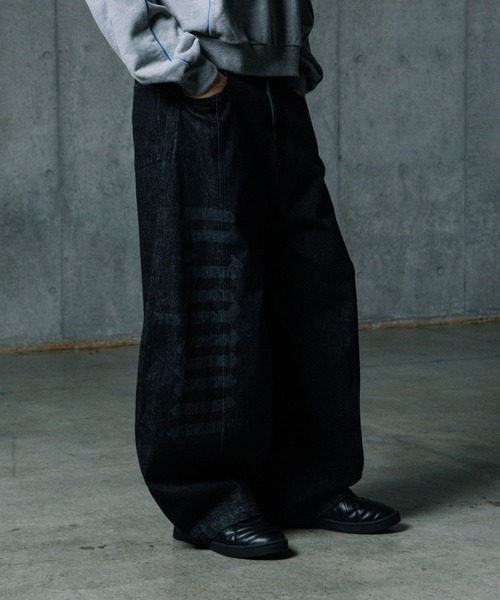 ALAND（エーランド）の「ALAND×UMBRO／フェードレターロゴパンツ（デニムパンツ・メンズ・ブラック/ブルー・LARGE/MEDIUM）」の18枚目の写真