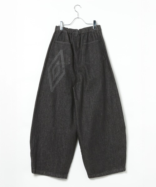 ALAND（エーランド）の「ALAND×UMBRO／フェードレターロゴパンツ（デニムパンツ・メンズ・ブラック/ブルー・LARGE/MEDIUM）」の3枚目の写真