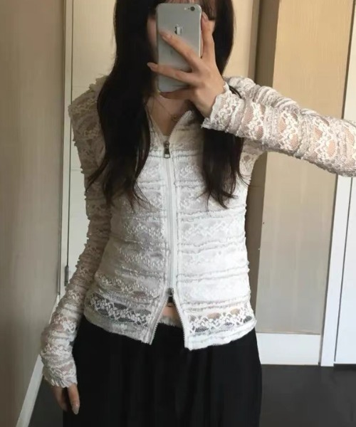 Vipoa（ヴィポア）の「Lace zip up hoodie（パーカー・レディース・ホワイト・FREE）」の14枚目の写真