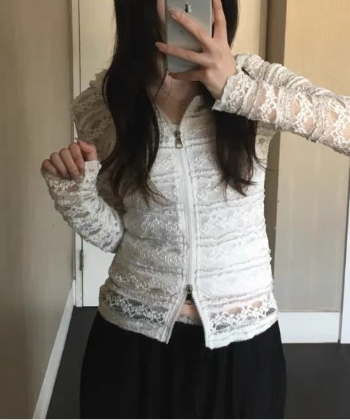 Vipoa（ヴィポア）の「Lace zip up hoodie（パーカー・レディース・ホワイト・FREE）」の15枚目の写真