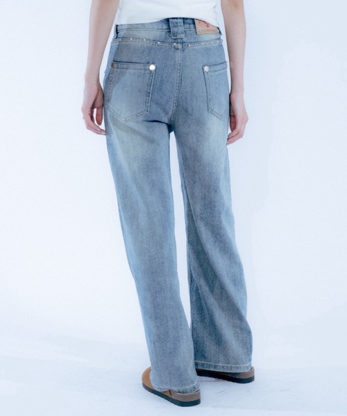 Haze Reverie(ヘイズレヴァリー)の「スタッズルーズデニムパンツ(デニムパンツ・レディース・ブルー・SMALL/MEDIUM/LARGE)」の5枚目の写真