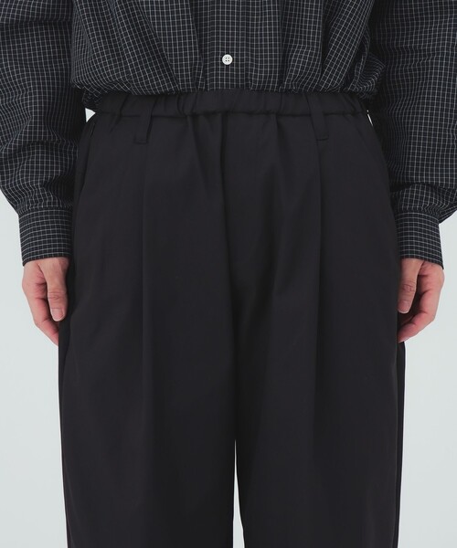 BEAMS HEART(ビームスハート)の「トリコット 1タック ワイド テーパード パンツ(チノパンツ・メンズ・ブラック/ベージュ・LARGE/MEDIUM/SMALL)」の13枚目の写真