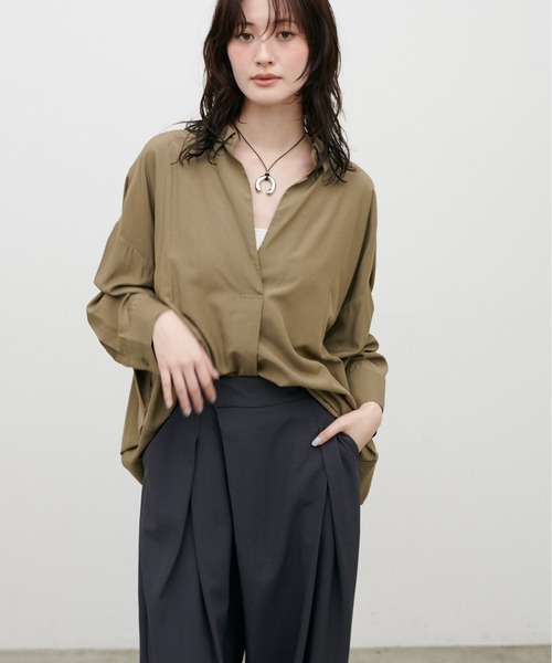 LARUTA(ラルータ)の「【LARUTA】スキッパー長袖シャツ(シャツ/ブラウス・レディース・その他1/オフホワイト/キャメル/ボルドー/ネイビー・FREE)」の16枚目の写真