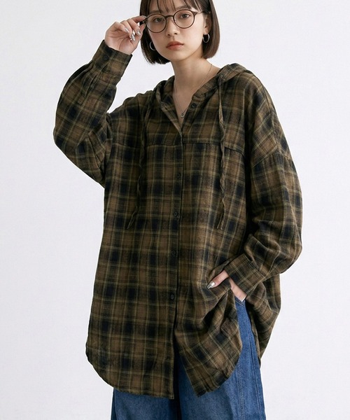 CRB(シーアールビー)の「チェックフードシャツ(シャツ/ブラウス・レディース・ベージュ/ブラウン/オリーブ/キャメル/グレー・F)」の3枚目の写真