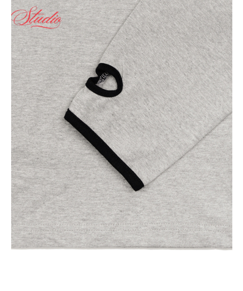 FABULOUS ARCHIVE(ファビュラスアーカイブ)の「ホースレタリング フィンガーホール ヘンリーネック メランジグレー(FCG3TS957M)(Tシャツ/カットソー・レディース・ライトグレー・LARGE/MEDIUM)」の11枚目の写真