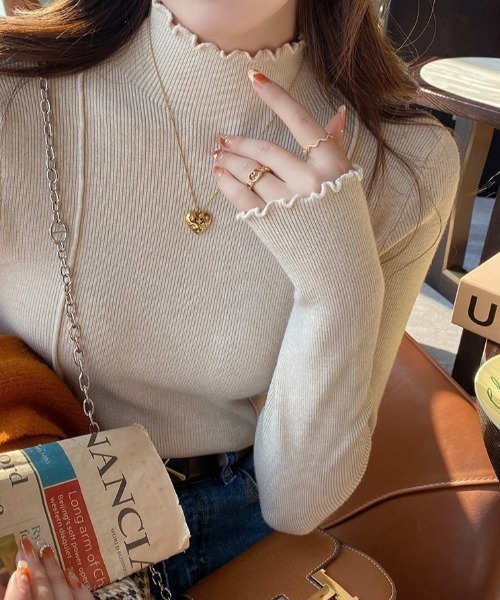 yuue' ( wear )(ユーイ)の「メロウハイネックリブニットトップス(ニット/セーター・レディース・ホワイト/アイボリー/ベージュ/ブラック・FREE)」の4枚目の写真