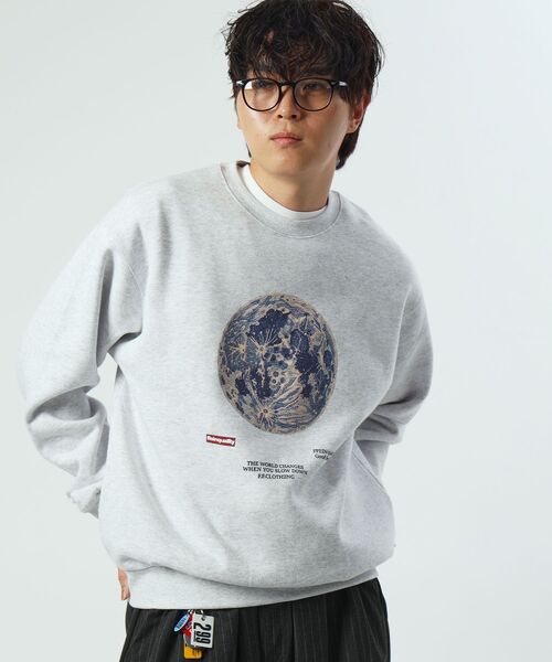FFEIN(フェイン)の「【FFEIN(フェイン)】ヘビーウエイトアートグラフィックアソートロゴスウェット / スウェット トレーナー クルーネック 裏起毛 グラフィック プリント ロゴ ユニセックス(スウェット・メンズ・グレー/アッシュグレー/ダークネイビー/その他2・MEDIUM/SMALL/LARGE)」の15枚目の写真