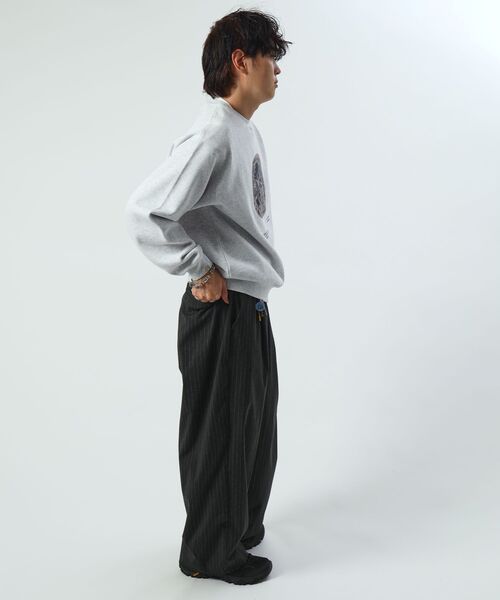FFEIN(フェイン)の「【FFEIN(フェイン)】ヘビーウエイトアートグラフィックアソートロゴスウェット / スウェット トレーナー クルーネック 裏起毛 グラフィック プリント ロゴ ユニセックス(スウェット・メンズ・グレー/アッシュグレー/ダークネイビー/その他2・MEDIUM/SMALL/LARGE)」の21枚目の写真