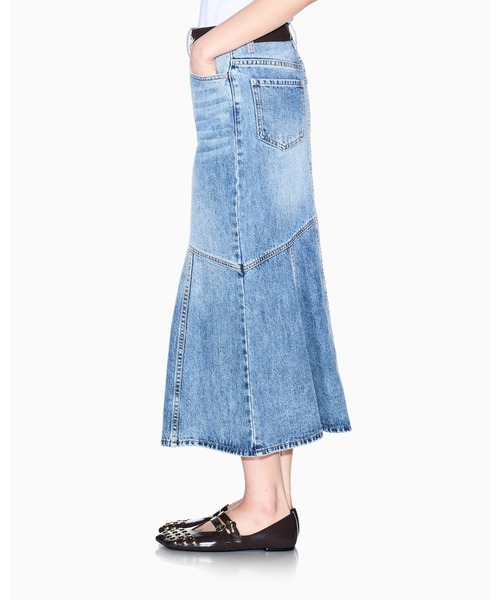 ARMANI EXCHANGE(アルマーニエクスチェンジ)の「【A|X アルマーニ エクスチェンジ】リジッドデニム フレアミディスカート(デニムスカート・レディース・インディゴブルー・2/6/4/0)」の2枚目の写真