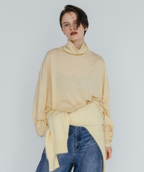 CREDONA(クレドナ)の「MINK FINISH V-NECK KNIT TOP/ミンクフィニッシュVネックニットトップス(ニット/セーター・レディース・イエロー/ピンク/ブラウン/グレー・FREE)」の3枚目の写真