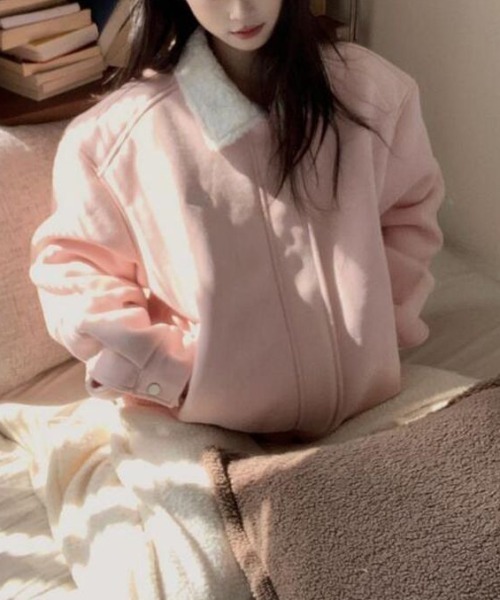 LUCPY(ラクピー)の「ボアカラーオーバーサイズブルゾン(ブルゾン・レディース・ピンク・X-LARGE/LARGE/MEDIUM/SMALL)」の2枚目の写真