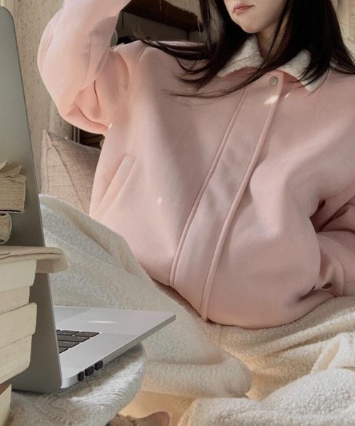 LUCPY(ラクピー)の「ボアカラーオーバーサイズブルゾン(ブルゾン・レディース・ピンク・X-LARGE/LARGE/MEDIUM/SMALL)」の3枚目の写真