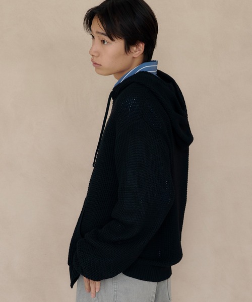 DAWNCE(ダウンス)の「【AKI・三嶋ひな 着用】ワッフルニットフーディー(パーカー・メンズ・グレー/ブラック・L/M)」の13枚目の写真