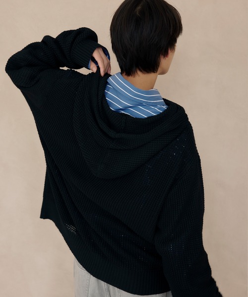 DAWNCE(ダウンス)の「【AKI・三嶋ひな 着用】ワッフルニットフーディー(パーカー・メンズ・グレー/ブラック・L/M)」の5枚目の写真