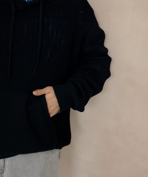 DAWNCE(ダウンス)の「【AKI・三嶋ひな 着用】ワッフルニットフーディー(パーカー・メンズ・グレー/ブラック・L/M)」の9枚目の写真