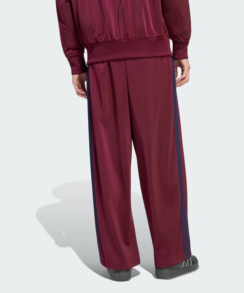 adidas(アディダス)の「スタジアム トリコット ルーズフィット ストレート レッグ パンツ / アディダス adidas(その他パンツ・メンズ・レッド・LARGE/MEDIUM/X-LARGE/XX-LARGE/3XL/SMALL)」の2枚目の写真
