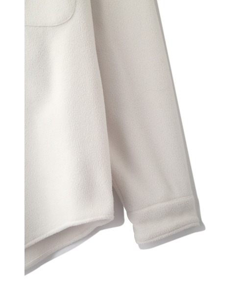 Y(ワイ)の「Y / RECYCLE POLYESTER FLEECE SH(シャツ/ブラウス・メンズ・ホワイト/ネイビー・MEDIUM/SMALL/LARGE)」の22枚目の写真