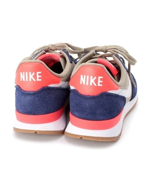 NIKE（ナイキ）の「NIKE WMNS INTERNATIONALIST（スニーカー・レディース・ブラック/ベージュ・40/30/50）」の4枚目の写真
