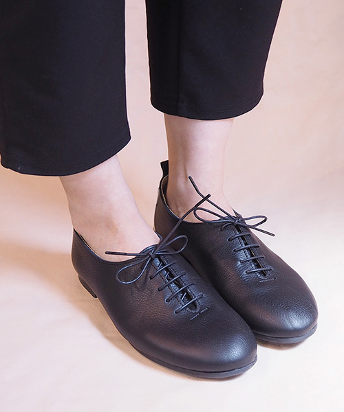 ENあしながおじさん（エンアシナガオジサン）の「ZOZOTOWN限定プライス◆ENあしながおじさん◆ レースアップシューズ　5360011（ドレスシューズ・レディース・ブラック/ホワイト/ブラック系その他/プラチナム・23.5cm/24.5cm/24.0cm/23.0cm/22.5cm）」の3枚目の写真