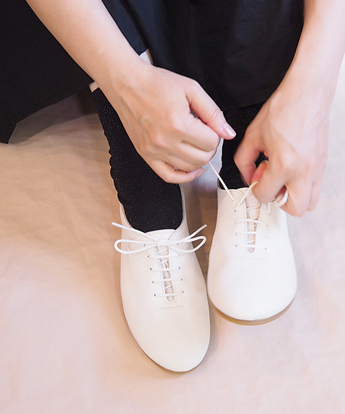 ENあしながおじさん（エンアシナガオジサン）の「ZOZOTOWN限定プライス◆ENあしながおじさん◆ レースアップシューズ　5360011（ドレスシューズ・レディース・ブラック/ホワイト/ブラック系その他/プラチナム・23.5cm/24.5cm/24.0cm/23.0cm/22.5cm）」の15枚目の写真