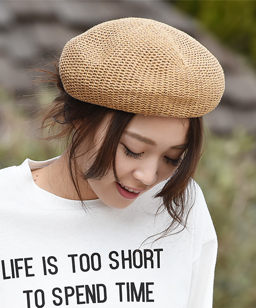 Luz Llena (NEY)(ラズレナニー)の「ペーパーベレー帽/帽子(ハンチング/ベレー帽・レディース・ベージュ/ブラック/ホワイト・フリ-)」の4枚目の写真