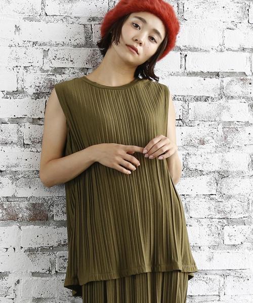 coen（コーエン）の「【セットアップ対応】ランダムプリーツノースリーブプルオーバー（シャツ/ブラウス・レディース・ネイビー/オリーブ・FREE）」の2枚目の写真