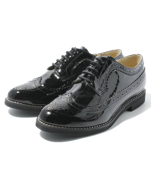 WEGO(ウィゴー)の「メダリオンシューズ(ドレスシューズ・レディース・ホワイト/ブラック/ブラウン/キャメル・23.5/24.5)」の1枚目の写真