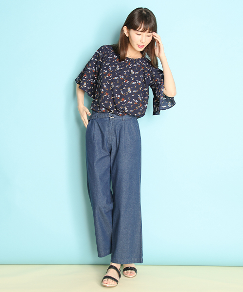 Honeys（ハニーズ）の「ワイドスリーブオフショルプルオーバー（シャツ/ブラウス・レディース・ブルー系その他/ホワイト系その他/レッド系その他/ホワイト×ピンク・L/M）」の6枚目の写真