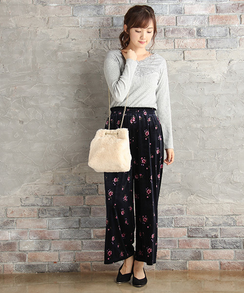 Honeys（ハニーズ）の「レース使いプルオーバー（Tシャツ/カットソー・レディース・アイボリー/ブラック/ピンク/杢グレー・L/M/S）」の14枚目の写真