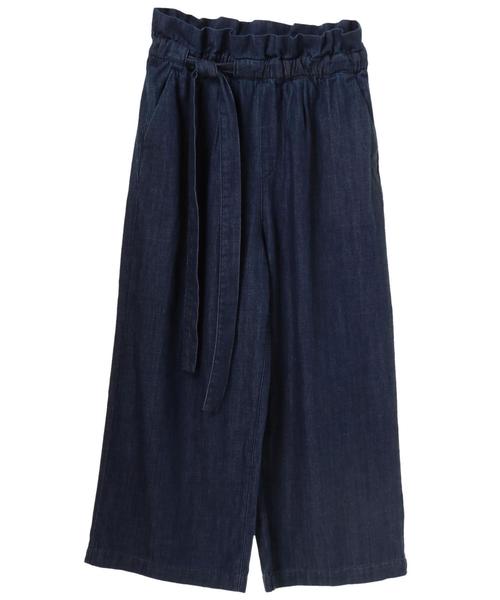 earth music&ecology（アースミュージックアンドエコロジー）の「COTTON USA デニムパンツ(ベルト付ワイド)（デニムパンツ・レディース・ダークインディゴブルー/ライトインディゴブルー・L/M）」の4枚目の写真