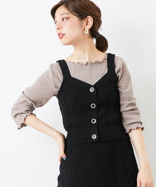 natural couture（ナチュラルクチュール）の「ケーブルニットキャミ（ニット/セーター・レディース・ブラック/ベージュ/ブラウン/オフホワイト・FREE）」の2枚目の写真