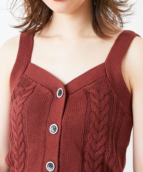 natural couture（ナチュラルクチュール）の「ケーブルニットキャミ（ニット/セーター・レディース・ブラック/ベージュ/ブラウン/オフホワイト・FREE）」の19枚目の写真