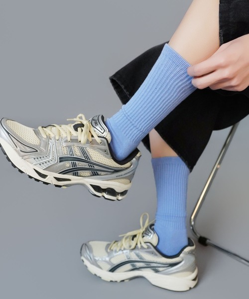 SPINNS（スピンズ）の「【カラバリ豊富】無地カラーソックス/クルー丈/メンズソックス/コーデの差し色にもおすすめ！（ソックス/靴下・メンズ・ホワイト/ブラック/レッド/オレンジ/ワイン/イエロー/パープル/ライム/モスグリーン/ミント/ピンク/ベージュ/サックスブルー/杢グレー/ダークグリーン/ブラウン/ライトピンク/ダークグレー/ライトパープル/エメラルド/ダークブルー/グリーン/ブルー/レモンイエロー/キナリ・25-27/ONESIZE）」の17枚目の写真