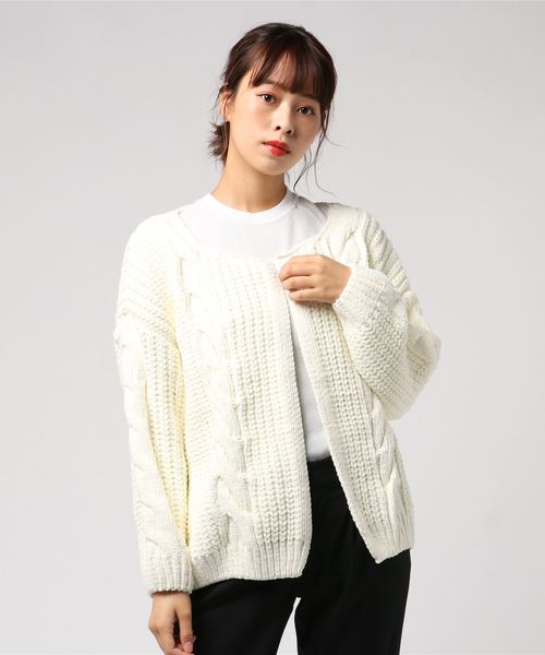 LBC(エルビーシー)の「モール系ケーブルショートカーディガン(カーディガン/ボレロ・レディース・オフホワイト/ネイビー・M)」の7枚目の写真