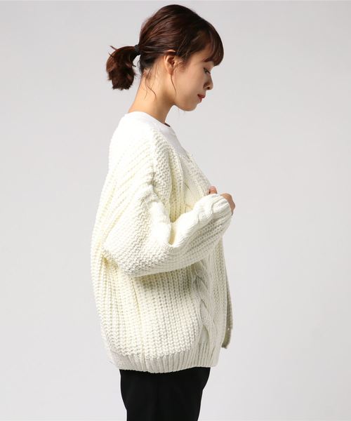 LBC(エルビーシー)の「モール系ケーブルショートカーディガン(カーディガン/ボレロ・レディース・オフホワイト/ネイビー・M)」の5枚目の写真