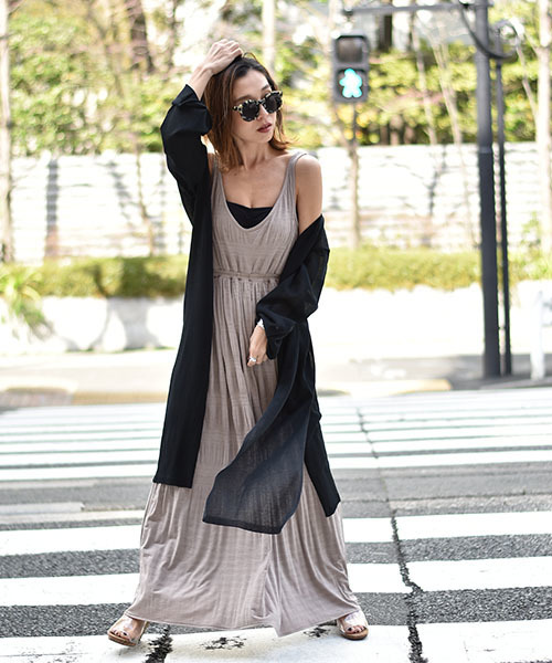 TRUNC(トランクエイティーエイト)の「Linen High gauge Cardigan(カーディガン/ボレロ・レディース・ブラック/アイボリー/キャメル・FREE)」の12枚目の写真
