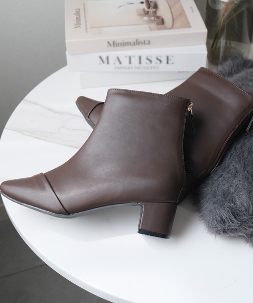 AmiAmi（アミアミ）の「【2025AW再販！】スクエアトゥバックファスナーショートブーツ（ブーツ・レディース・ブラック系その他/ブラック/ブラウン/グレー/キャメル/ベージュ・L/LL/M/S）」の4枚目の写真