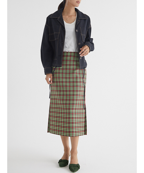 A AMEL�i�G�C�����j�́u�m�[�X���[�uT�V���c�iT�V���c/�J�b�g�\�[�j�v�b�z���C�g