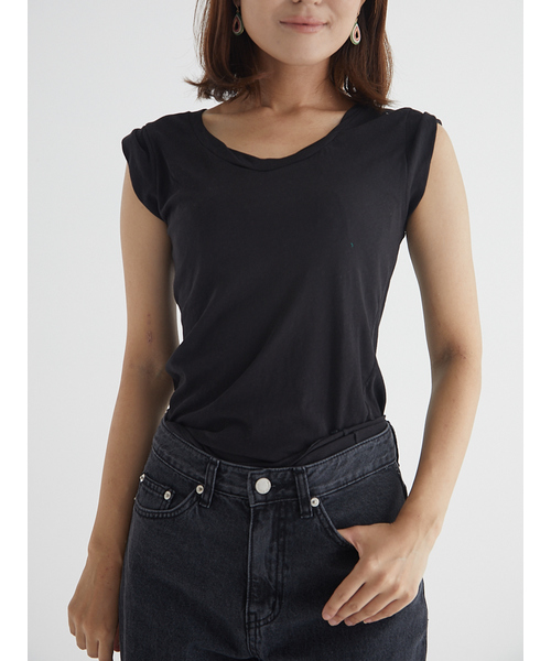 A AMEL�i�G�C�����j�́u�m�[�X���[�uT�V���c�iT�V���c/�J�b�g�\�[�j�v�b�u���b�N