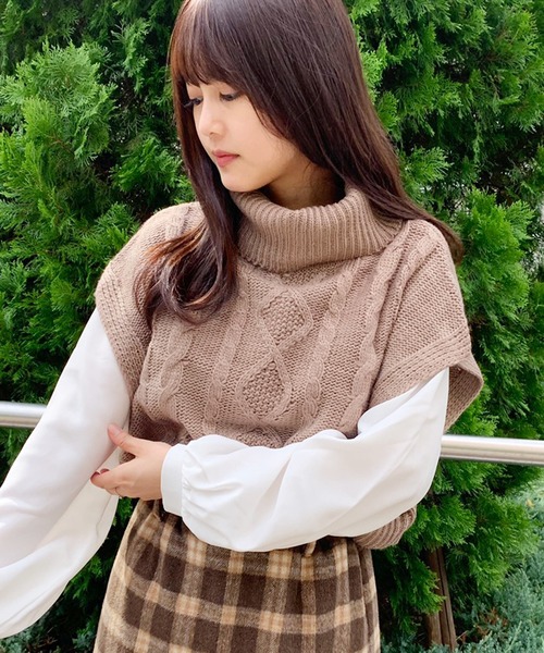 apres jour(アプレジュール)の「タートルベスト×ブラウスセット【ZOZOTOWN限定アイテム】(ニット/セーター・レディース・ベージュ/モカ/ライトベージュ・フリー)」の2枚目の写真