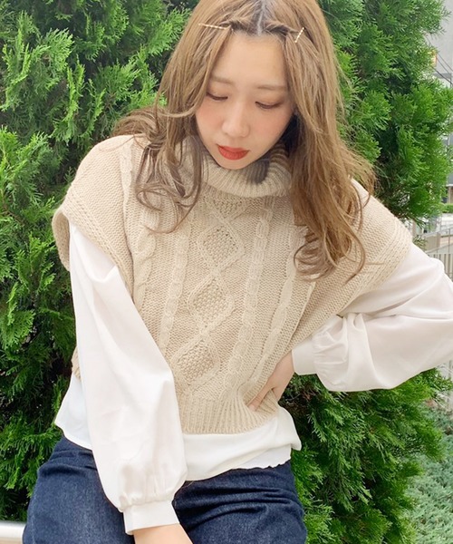 apres jour(アプレジュール)の「タートルベスト×ブラウスセット【ZOZOTOWN限定アイテム】(ニット/セーター・レディース・ベージュ/モカ/ライトベージュ・フリー)」の4枚目の写真