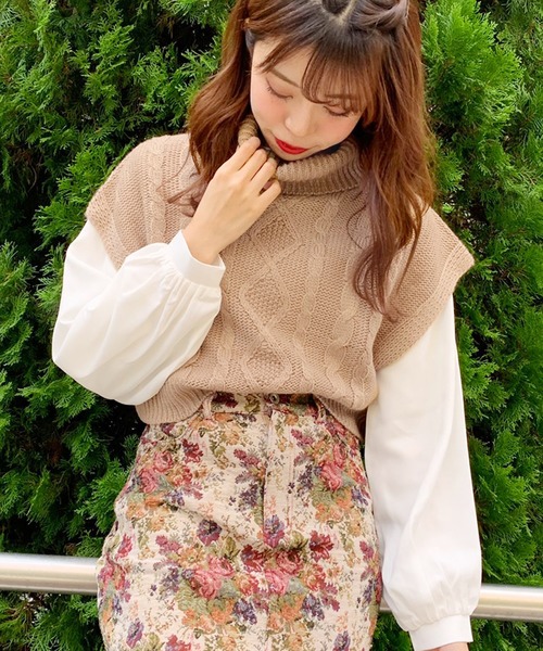 apres jour(アプレジュール)の「タートルベスト×ブラウスセット【ZOZOTOWN限定アイテム】(ニット/セーター・レディース・ベージュ/モカ/ライトベージュ・フリー)」の5枚目の写真