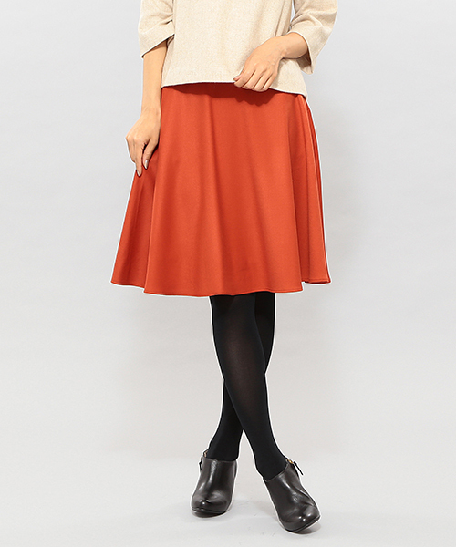 BEAMS LIGHTS Women's（ビームスライツ ウィメンズ）の「BEAMS LIGHTS / ミドルレングスフレア スカート（スカート・レディース・オフホワイト/オレンジ/ネイビー・36/38）」の3枚目の写真