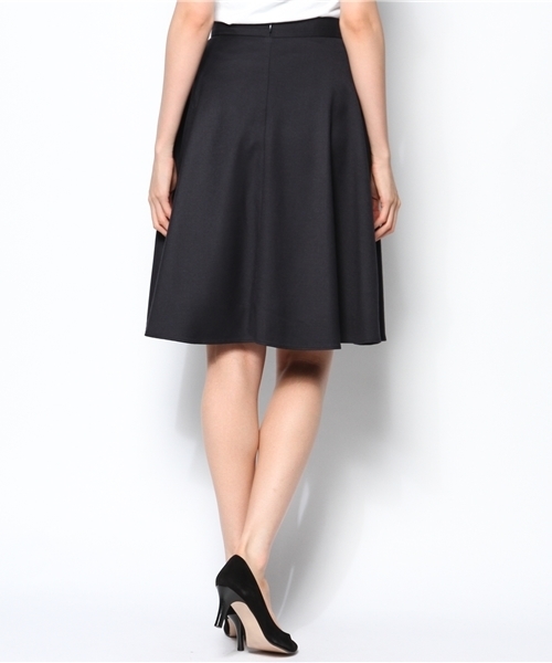 BEAMS LIGHTS Women's（ビームスライツ ウィメンズ）の「BEAMS LIGHTS / ミドルレングスフレア スカート（スカート・レディース・オフホワイト/オレンジ/ネイビー・36/38）」の5枚目の写真