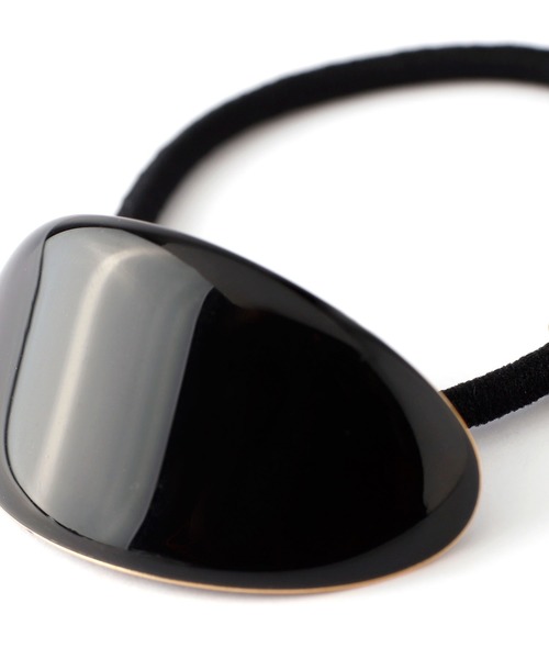 ANEMONE（アネモネ）の「シックカラーの艶めきオーバルヘアゴム（ヘアゴム・レディース・ブラウン/グレー/ブラック/ブルー・FREE）」の5枚目の写真