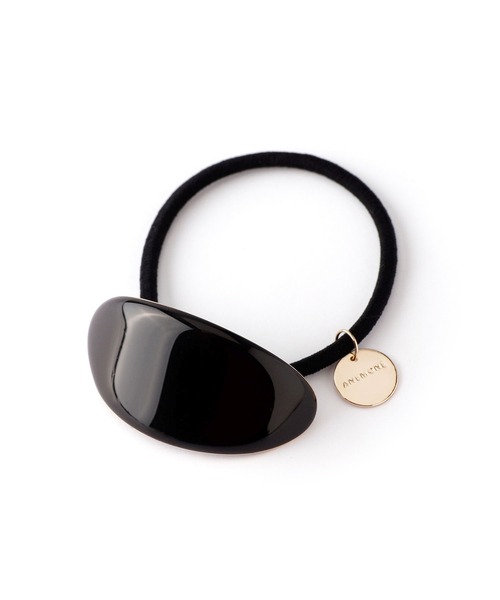 ANEMONE（アネモネ）の「シックカラーの艶めきオーバルヘアゴム（ヘアゴム・レディース・ブラウン/グレー/ブラック/ブルー・FREE）」の9枚目の写真