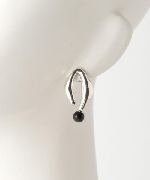 BEAUTY&YOUTH UNITED ARROWS（ビューティーアンドユースユナイテッドアローズ）の「【別注】＜VELATTI＞ブラッククリスタルピアス ◆（ピアス（両耳用）・レディース・シルバー・FREE）」の6枚目の写真