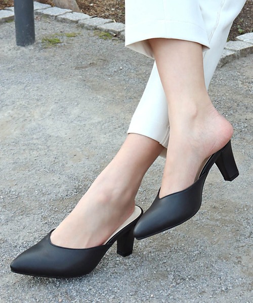 LibertyDoll（リバティードール）の「Liberty Doll / Vカット7cmチャンキーヒールミュール(5439)（サンダル・レディース・ネイビー/ブラウン/グレー/シルバー/パイソン/ベージュ/ブルー系その他2/グレイッシュベージュ/ベージュ系その他/ブラック系その他/アイボリー/ブラック/キャメル/レッド/シルバー系その他/ゴールド系その他/ブラック系その他2・LL/S/M/L）」の3枚目の写真