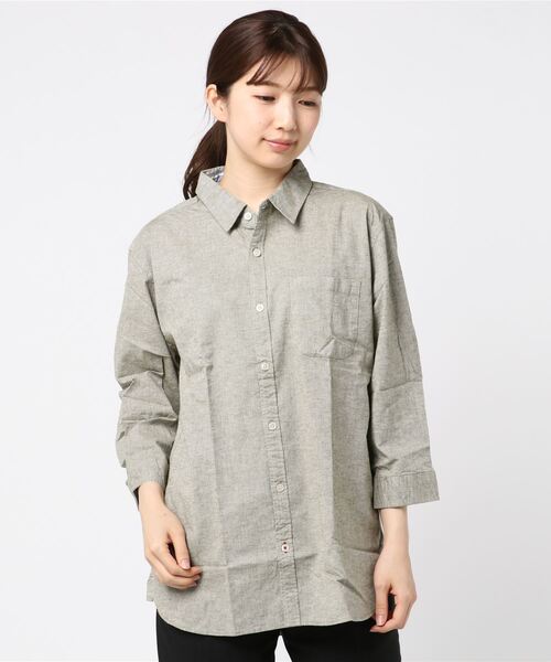 THISIS（ディスイズ）の「ビッグシルエット 綿麻ストレッチ シャツ レディース（シャツ/ブラウス・レディース・ネイビー/ホワイト/モカ/カーキ/ブラック・MEDIUM/LARGE/X-LARGE）」の4枚目の写真